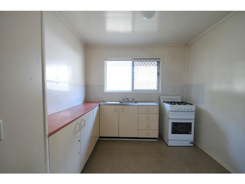 4 Hughes Street, Eagleby QLD 4207