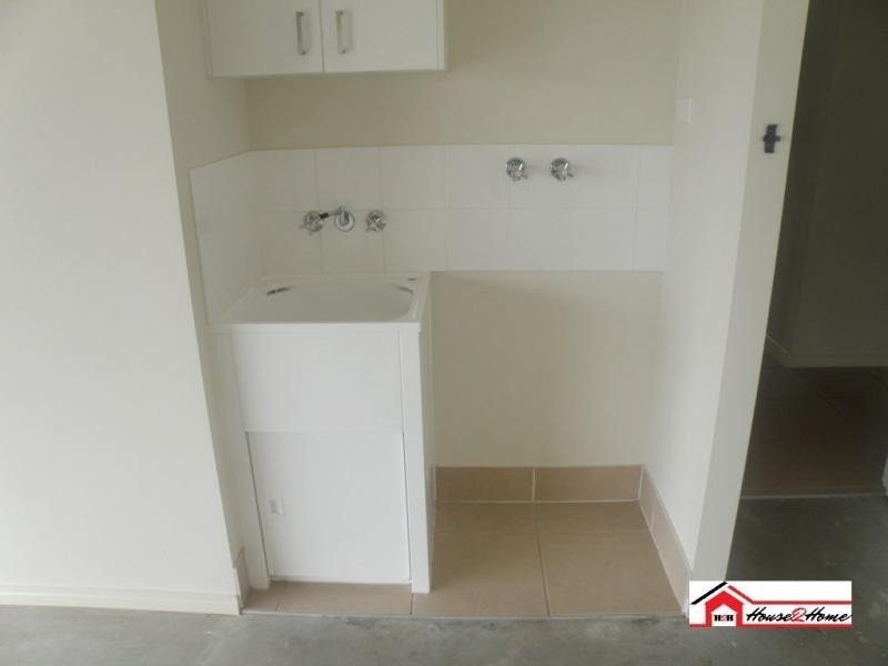 18 Blossom Street, Pimpama QLD 4209