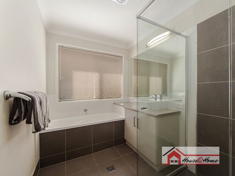 46 Stoney Creek Circuit, Ormeau QLD 4208