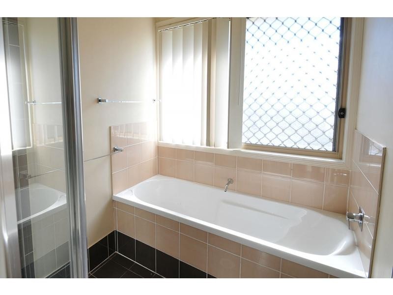 8 Kilkivan Drive, Ormeau QLD 4208