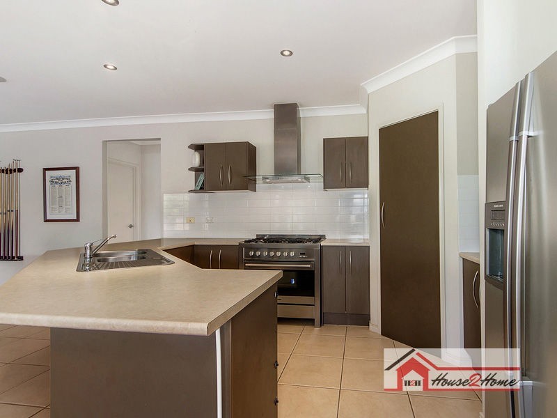 11 Pincally Crescent, Ormeau QLD 4208