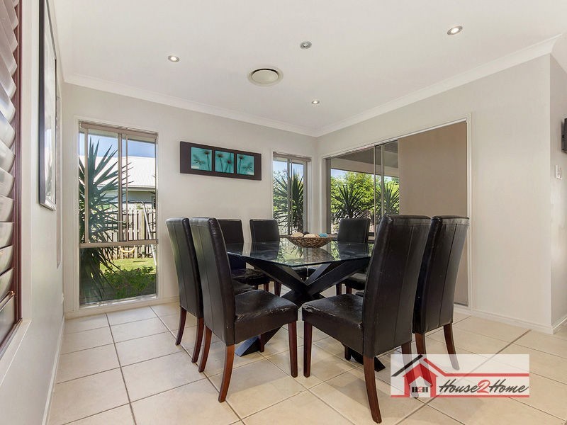 11 Pincally Crescent, Ormeau QLD 4208