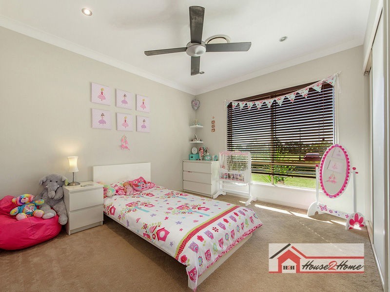 11 Pincally Crescent, Ormeau QLD 4208