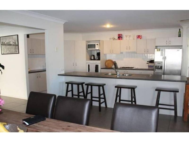 2 Coorabelle Crescent, Ormeau QLD 4208