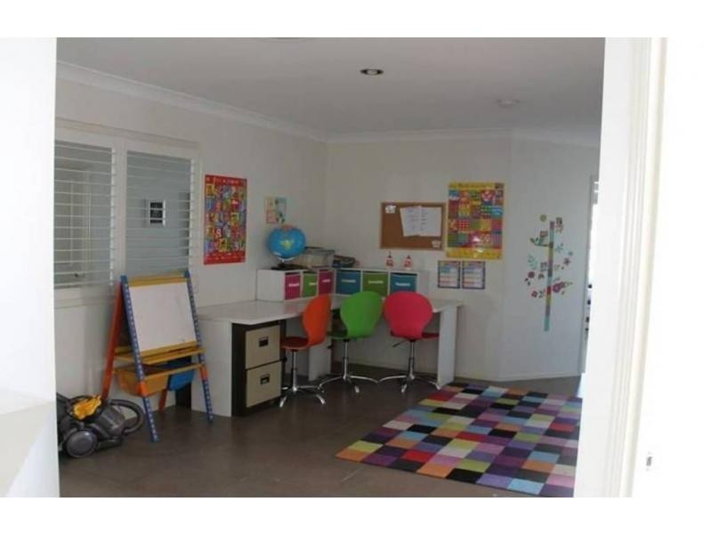 2 Coorabelle Crescent, Ormeau QLD 4208