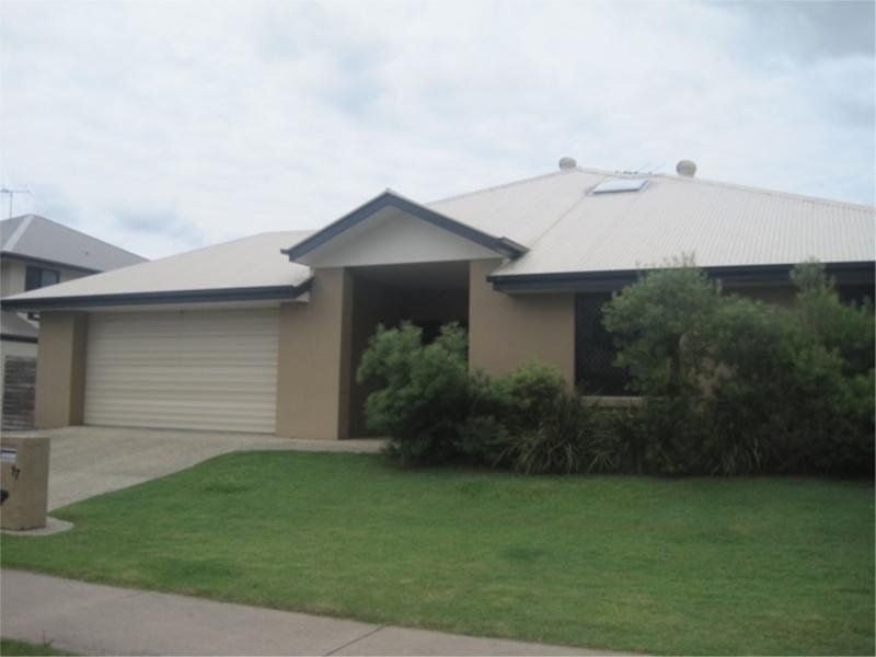 17 Bellthorpe Road, Ormeau QLD 4208