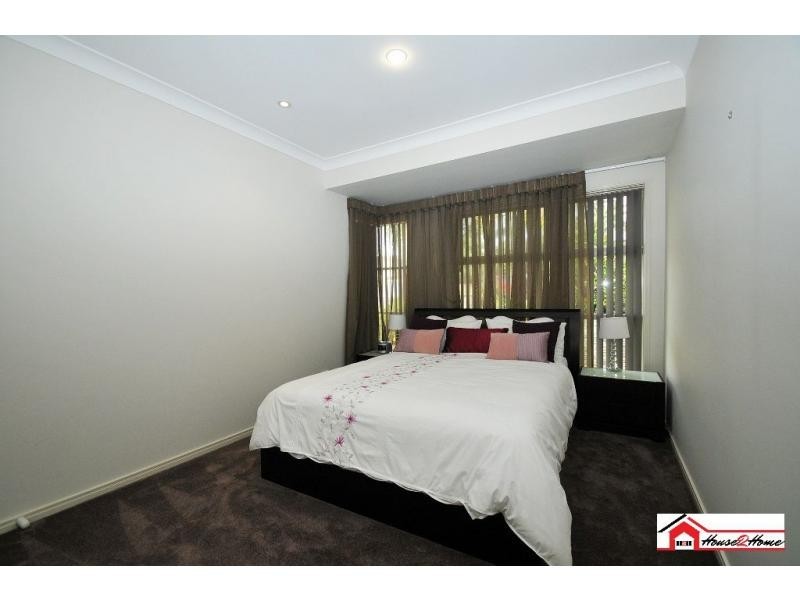 11 Stoney Creek Circuit, Ormeau QLD 4208