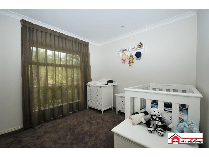 11 Stoney Creek Circuit, Ormeau QLD 4208