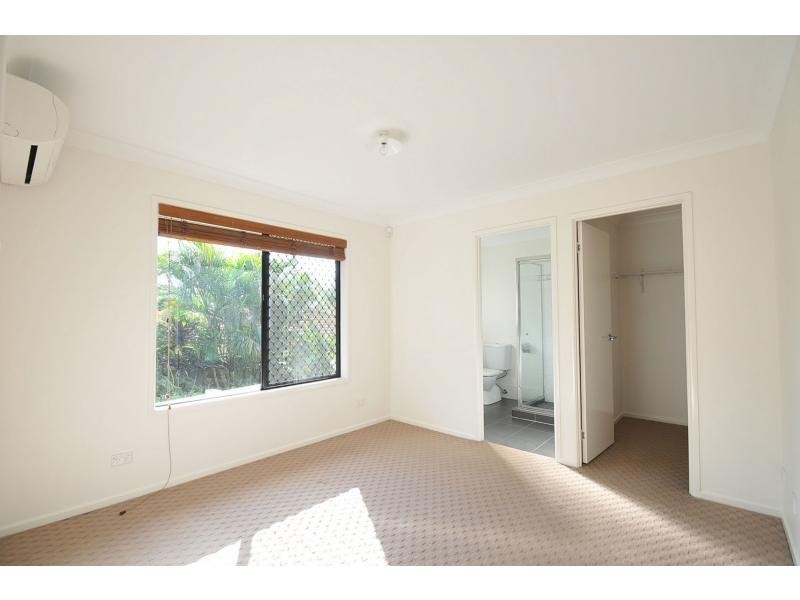 7 Yarwood Crescent, Ormeau Hills QLD 4208