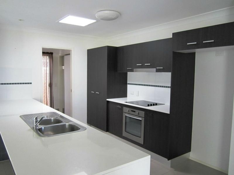 67 Charlton Crescent, Ormeau QLD 4208