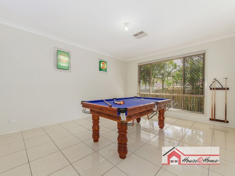 27 Riverside Terrace, Windaroo QLD 4207