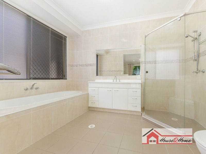 27 Riverside Terrace, Windaroo QLD 4207