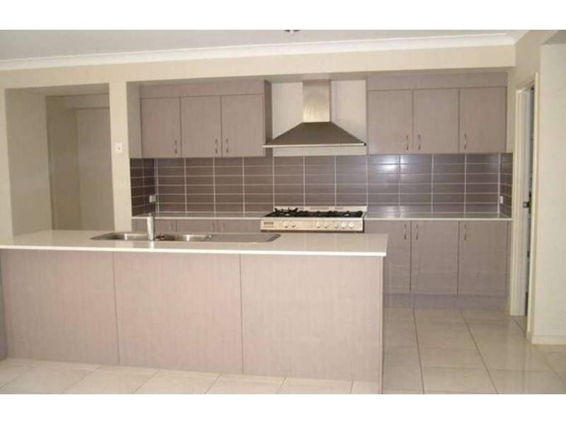 42 Hazelmere Crescent, Ormeau QLD 4208