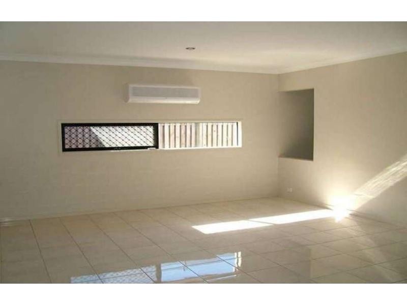 42 Hazelmere Crescent, Ormeau QLD 4208