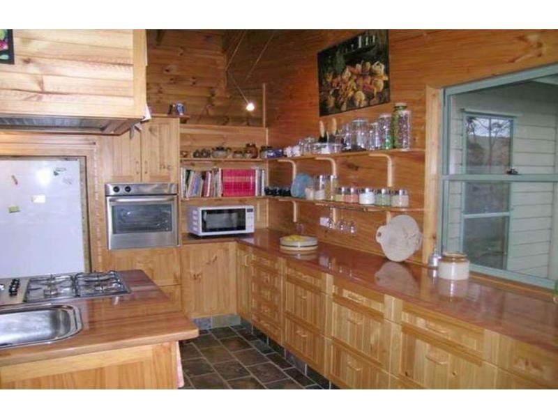 16 Taperoo Court, Yatala QLD 4207