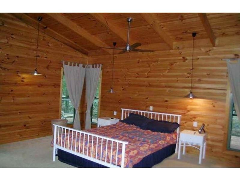 16 Taperoo Court, Yatala QLD 4207