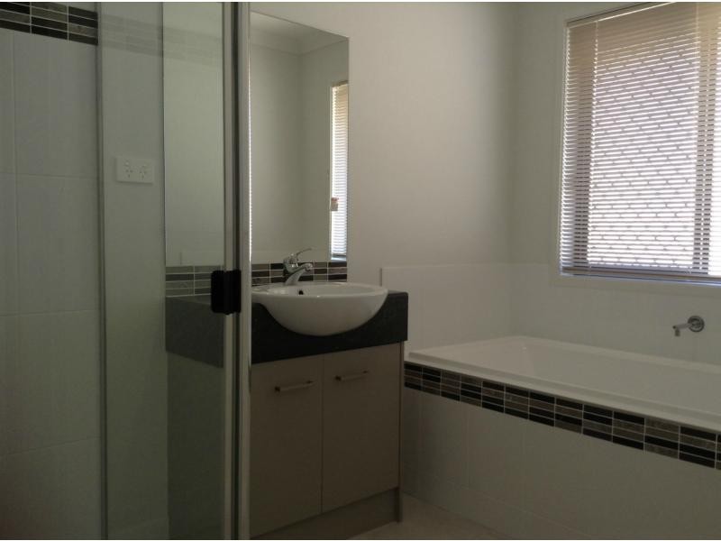 25 Waterhouse Drive, Willow Vale QLD 4209