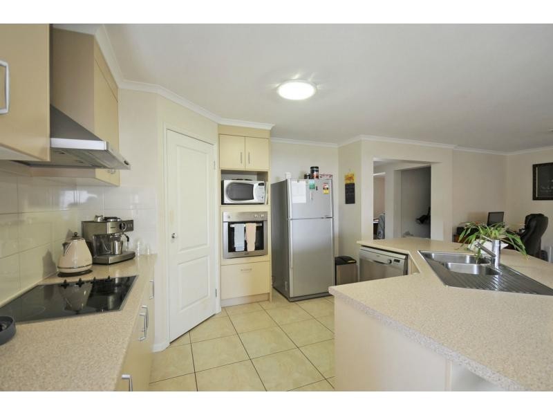 25 Hazelmere Crescent, Ormeau QLD 4208