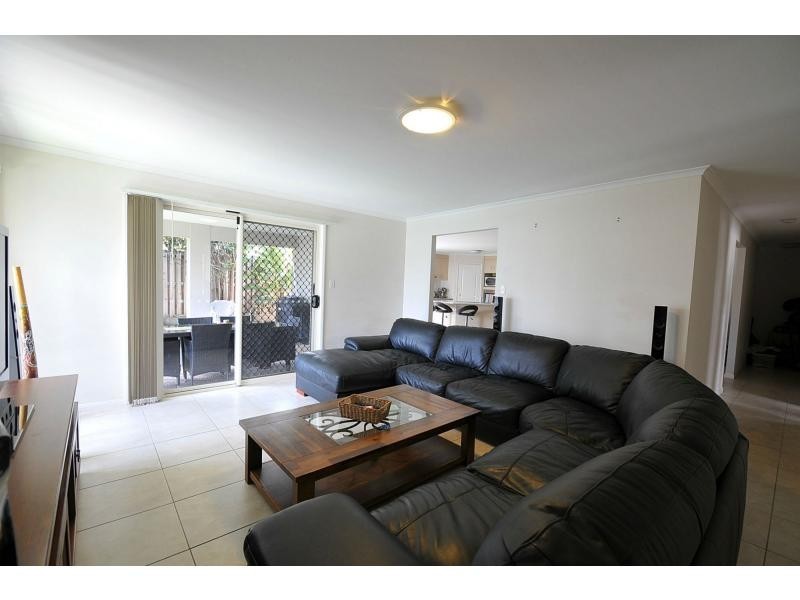 25 Hazelmere Crescent, Ormeau QLD 4208