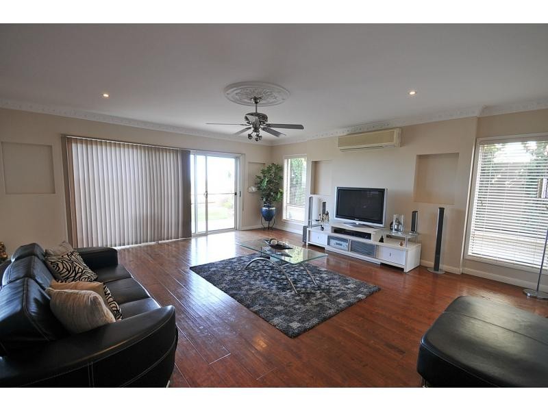 12 Islandview Terrace, Ormeau Hills QLD 4208
