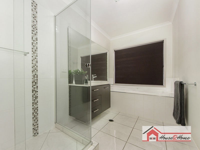 95 Maidenwell Road, Ormeau QLD 4208