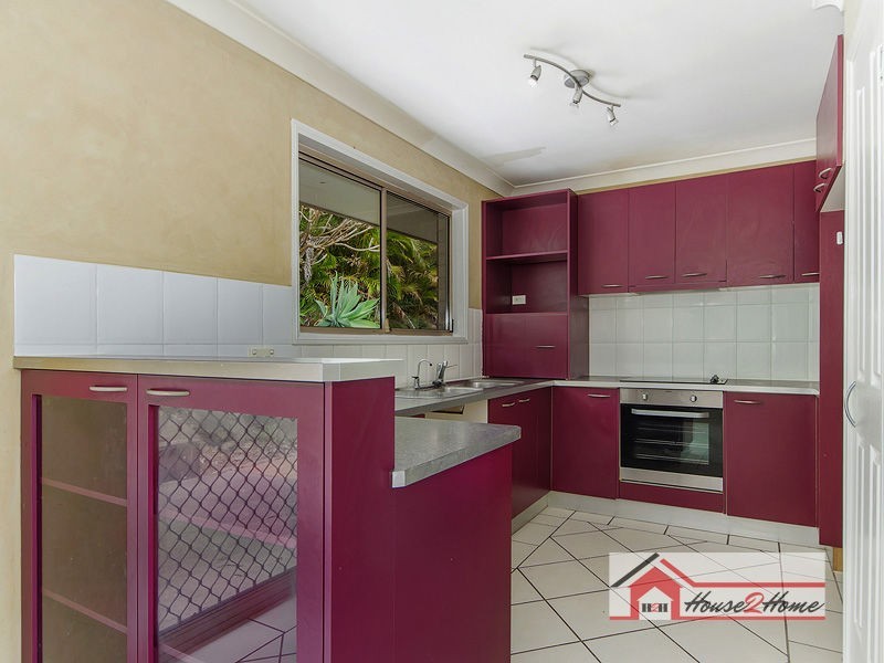 37 Leighton Drive, Edens Landing QLD 4207
