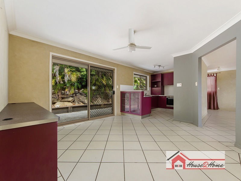 37 Leighton Drive, Edens Landing QLD 4207