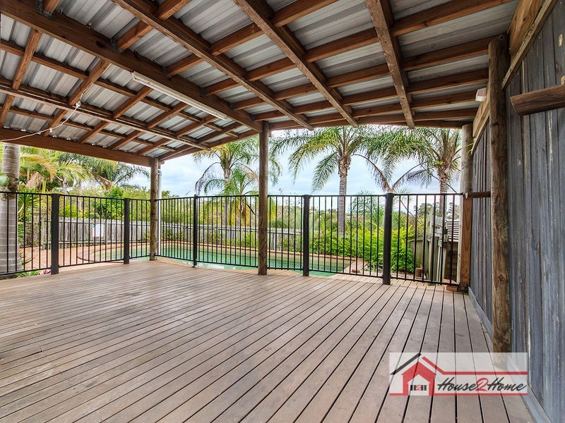 37 Leighton Drive, Edens Landing QLD 4207