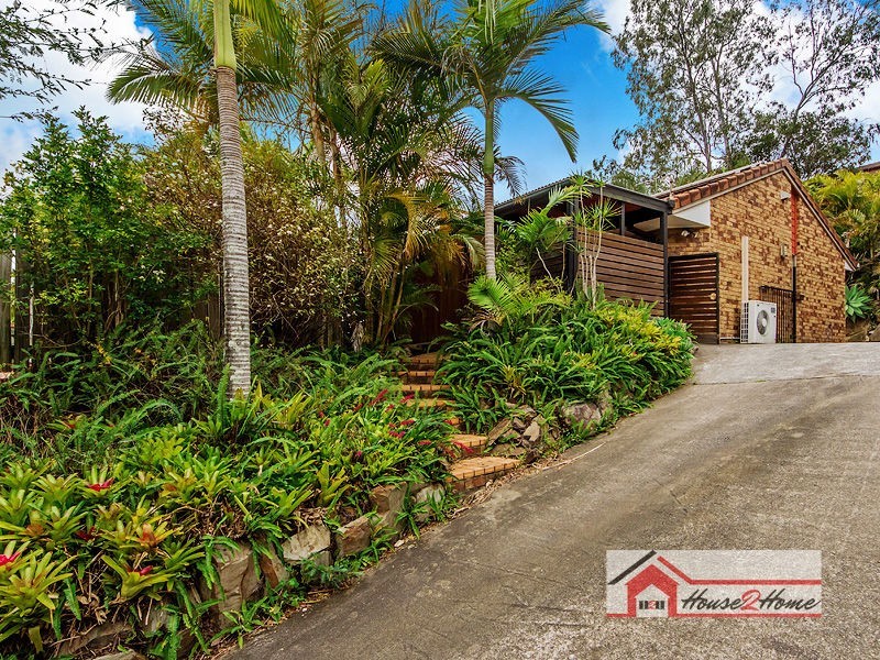 37 Leighton Drive, Edens Landing QLD 4207