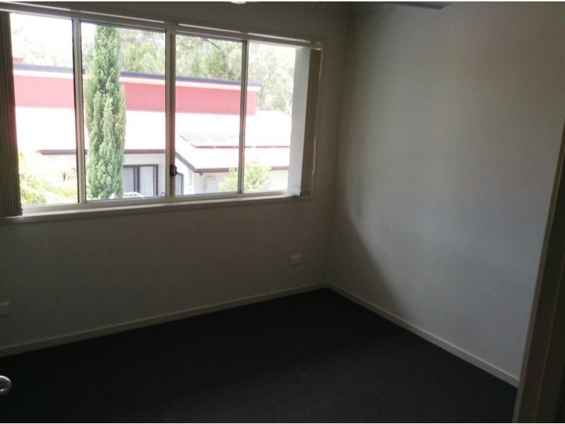 2/11 Manila Street, Beenleigh QLD 4207