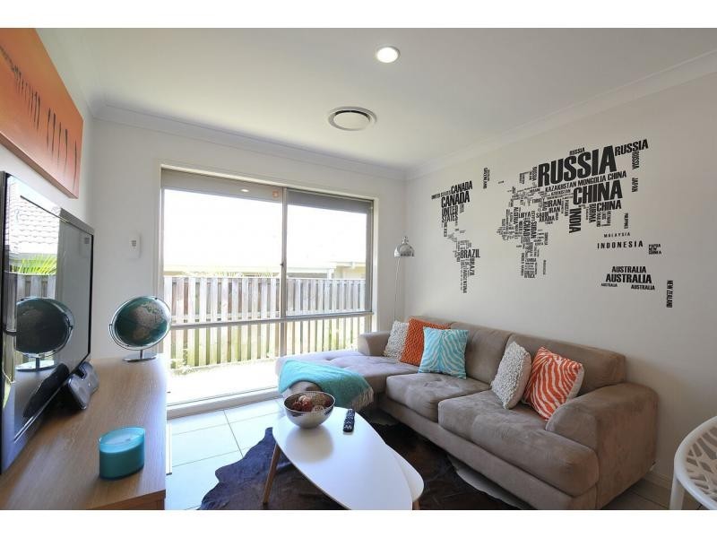 2/20 Benson Street, Ormeau QLD 4208