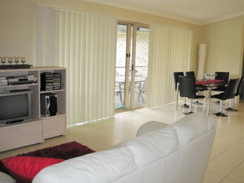 55 Gawain Drive, Ormeau QLD 4208