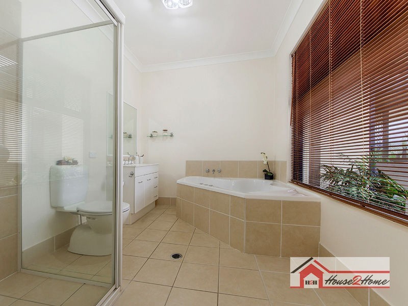 72 Ormeau Ridge Road, Ormeau Hills QLD 4208