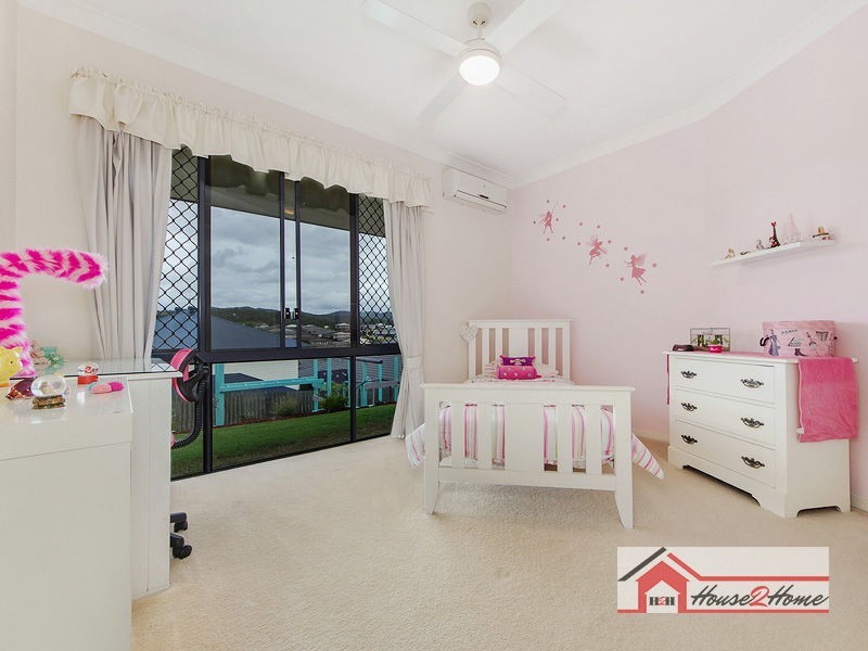 72 Ormeau Ridge Road, Ormeau Hills QLD 4208