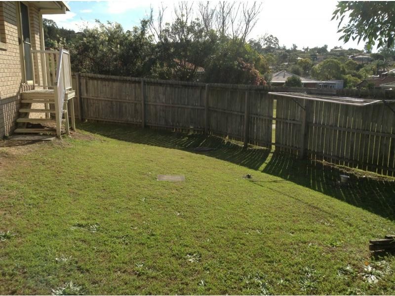 13 Eden Close, Edens Landing QLD 4207