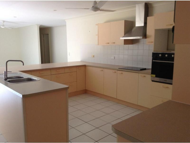 45 Vaughan Drive, Ormeau QLD 4208