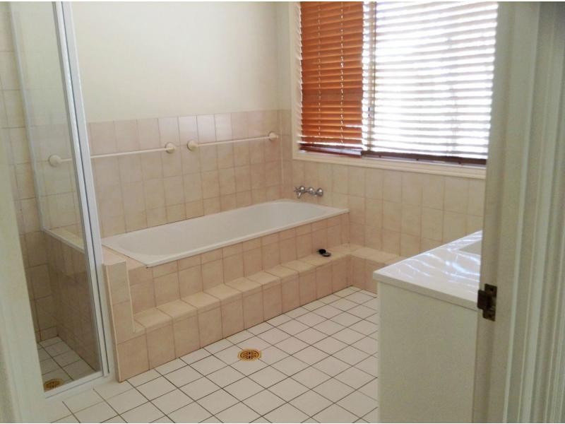 45 Vaughan Drive, Ormeau QLD 4208