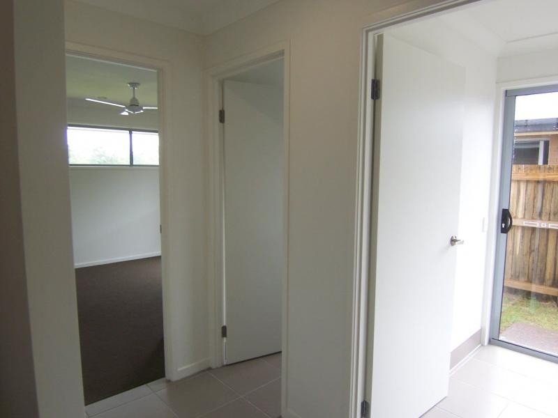 8 Brookside Circuit, Ormeau QLD 4208