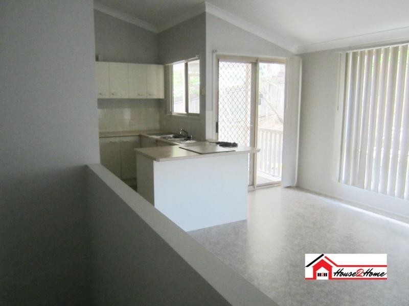 13 Tavuzzi Terrace, Edens Landing QLD 4207