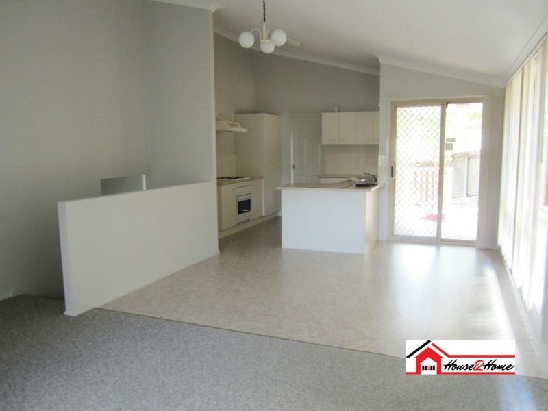 13 Tavuzzi Terrace, Edens Landing QLD 4207