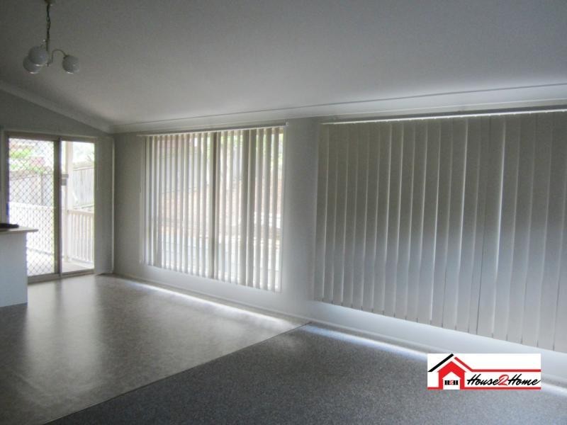 13 Tavuzzi Terrace, Edens Landing QLD 4207