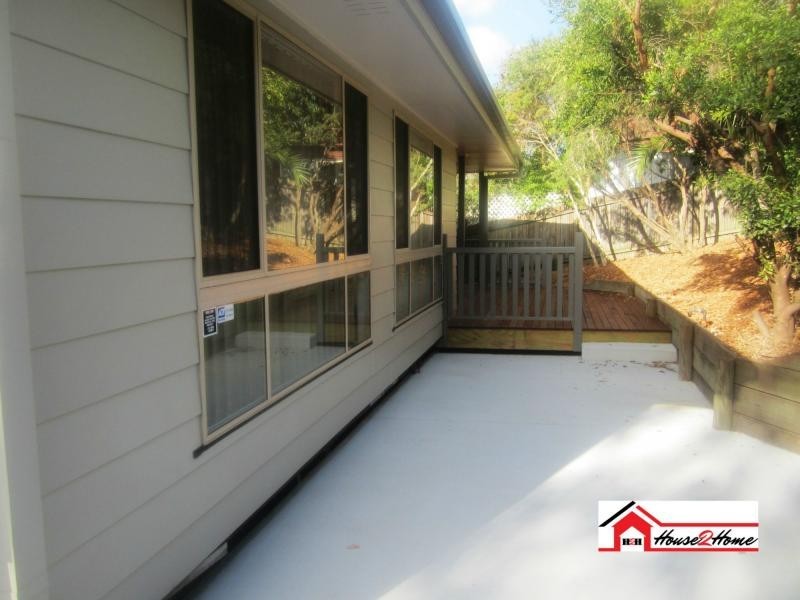 13 Tavuzzi Terrace, Edens Landing QLD 4207