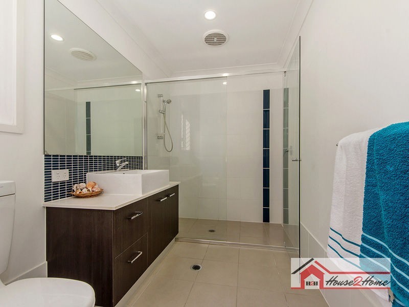 67 Charlton Crescent, Ormeau QLD 4208