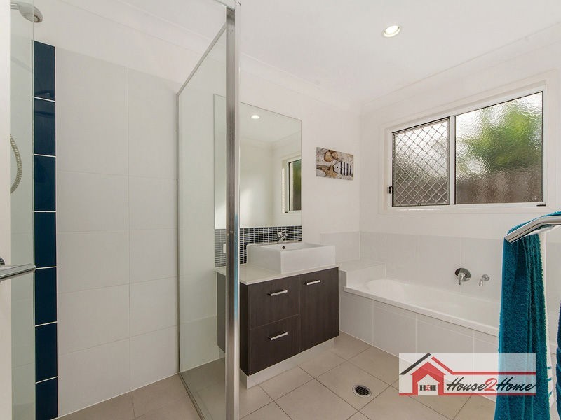 67 Charlton Crescent, Ormeau QLD 4208