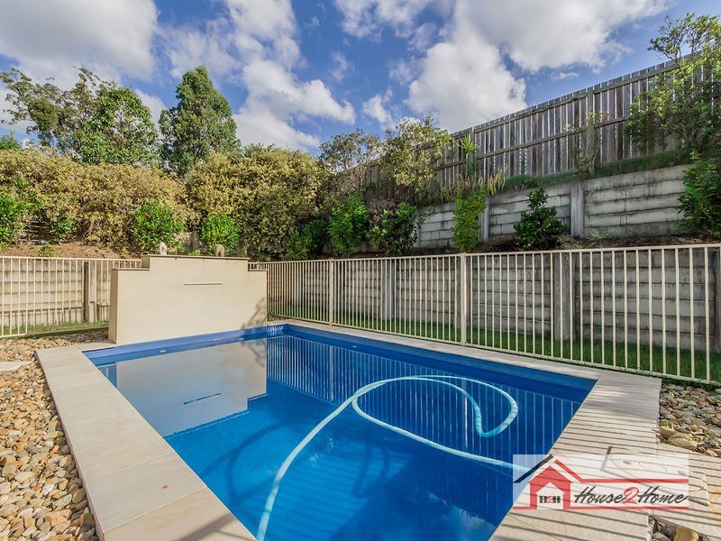 67 Charlton Crescent, Ormeau QLD 4208