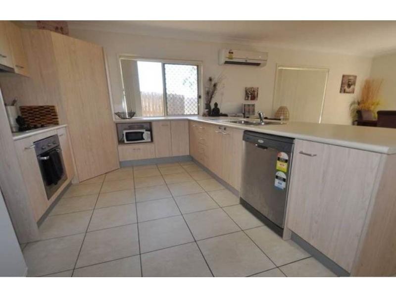 14 Yarraman Chase, Waterford QLD 4133