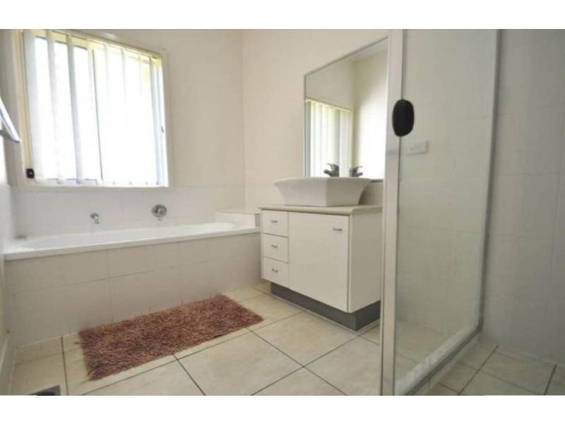 14 Yarraman Chase, Waterford QLD 4133