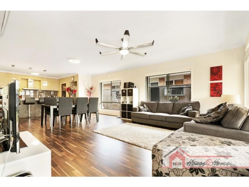 55 Ellenborough Avenue, Ormeau Hills QLD 4208