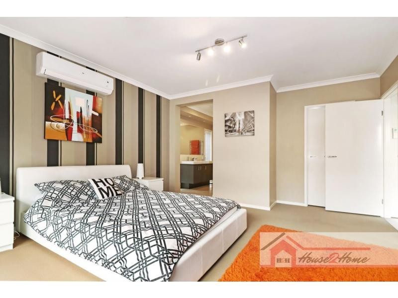 55 Ellenborough Avenue, Ormeau Hills QLD 4208