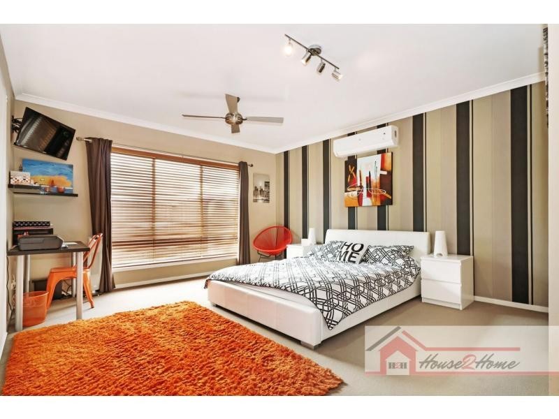 55 Ellenborough Avenue, Ormeau Hills QLD 4208